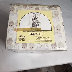 New Vintage Precious Moments December 