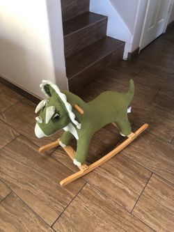 Rocking triceratops