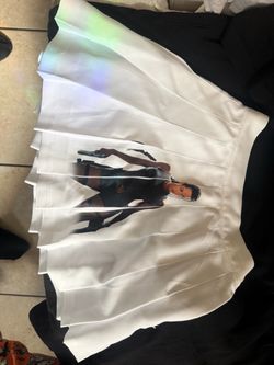 White Pleated Skirt with Graphic Print