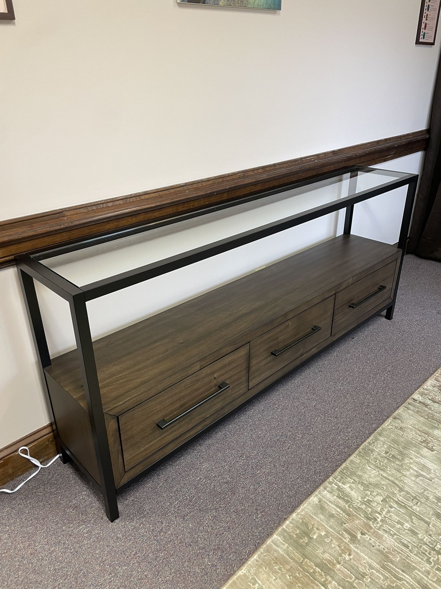 Haverty’s Archer Sofa Table - Like New!