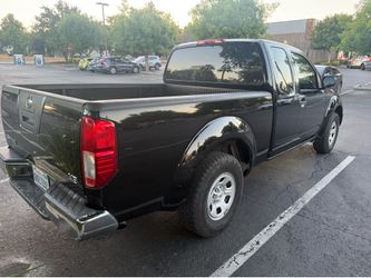 Nissan Frontier 2006 XE Inline 4cyl Manual transmission runs great