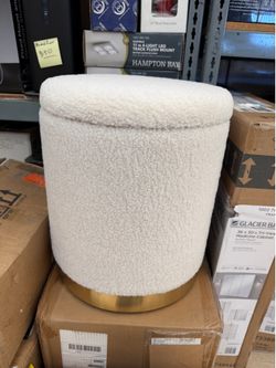 Vanity chair