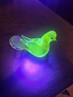 Sommerso Glass Dove Paperweight 