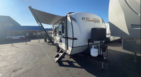 Geo Pro Travel Trailer toy hauler