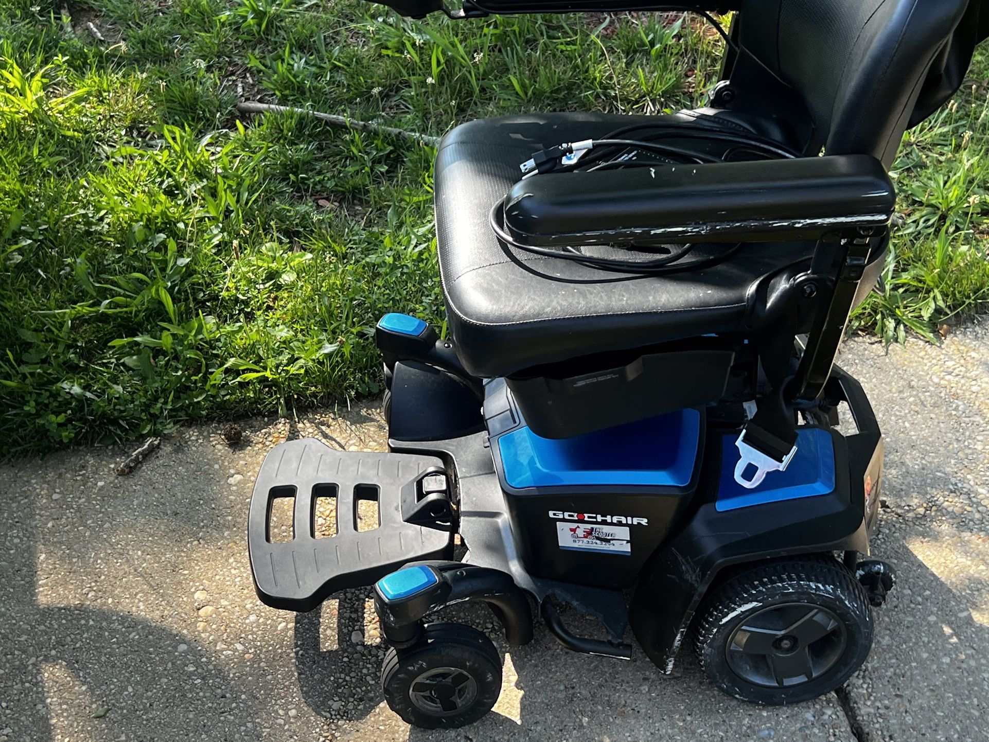 Pride scooter (GREAT CONDITION)