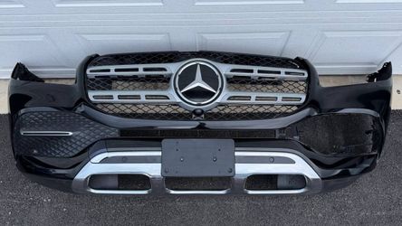 BLACK GLS MERCEDES 2020 2021 2022 2023 FRONT BUMPER