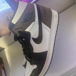 Mocha Size 13