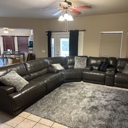 Charcoal Gray Sectional (couch) Power Reclining 