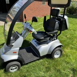 Like new Afikim Breeze S4 Wheel Scooter (Afiscooter S4 Touring)