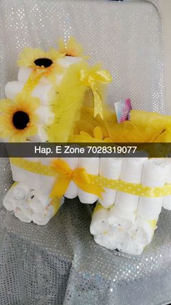 Sunflower Diaper Cake / Diaper Carriage