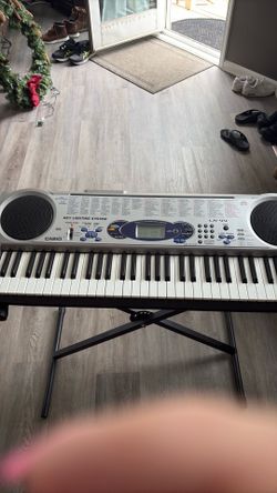 Casio electric keyboard