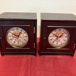 Set of 2 - Clock bookends - Home Decor - Simi Valley 
