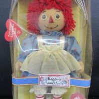 Raggedy Ann Porcelain Doll. Item No 955 (Shopgoodwill)