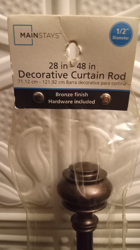 3}  Curtain Rods 
