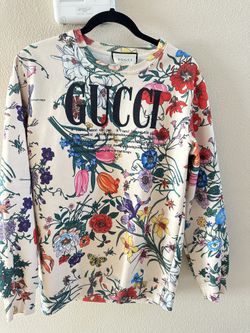 Beautiful authentic Gucci, long sleeve