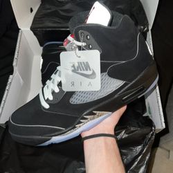 JORDAN 5 “BLACK METALLIC REIMAGINED” 2025