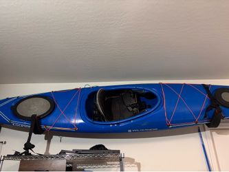 Wilderness Systems Tsunami 125 Kayak/ With Life Jacket and Paddles/ $950 OBO