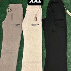 ESSENTIALS SWEATPANTS