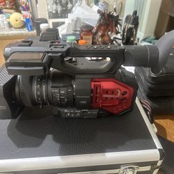 Panasonic AG-DVX200 4K Camcorder