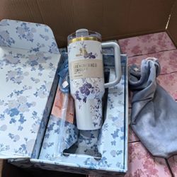 Love Shack Fancy Blue Floral Stanley 40oz Gift Box Set 