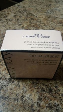 Mineral powder foundation