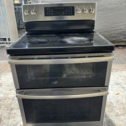 Ge (2018) Double Oven Convection Glasstop Stove