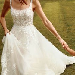 Brand New Justin Alexander Dreama Dress 
