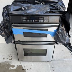 GE Microwave Oven Built In - works no issues