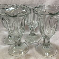 Vintage Look Sundae Glasses (4)