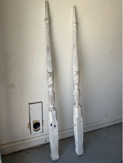 Antique White Bed Posts (2)