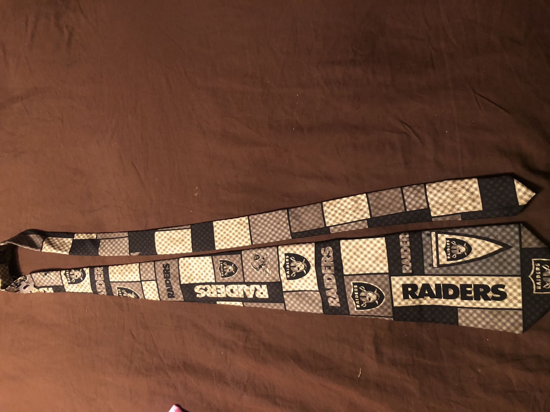 Oakland Raiders neck tie