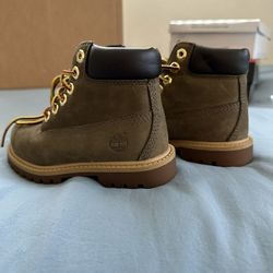 Timberlands 9c 