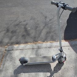 Segway Ninebot ZING C9 Electric Scooter - AS IS for Parts or Repair