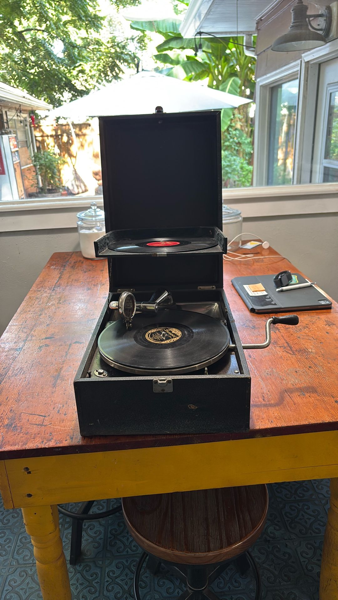 Gramophone 