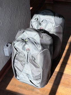 Osprey Travel Meridian luggage