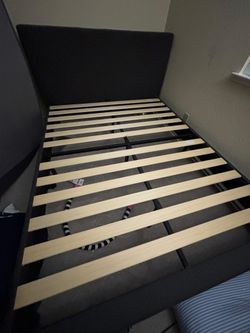 Zinus Queen Bed Frame
