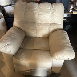 Single Cream Couch 
