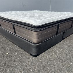 King Size Bed Stearns And Foster King Size Mattress And Box Springs Pillowtop Mattress Free Delivery