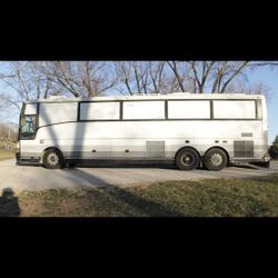 Class A Diesel Pusher Bus Conversion 