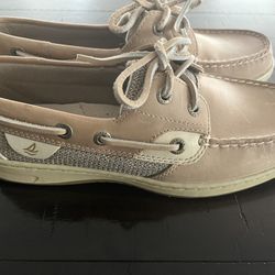 Women’s Sperrys (6.5)