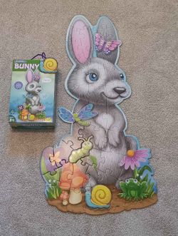 Peaceable Kingdom Shimmery Bunny Floor Puzzle