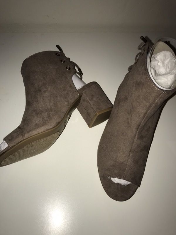 Bamboo tie back booties