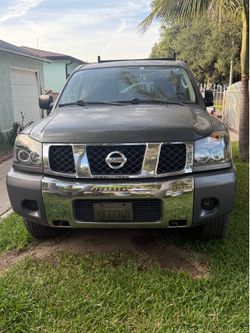 Nissan titan 2010