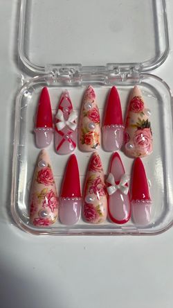 Press on nails