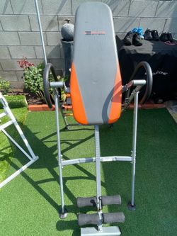 Inversion table