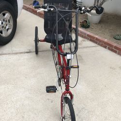 EZ TRI CLASSIC TRIKE. ALMOST NEW