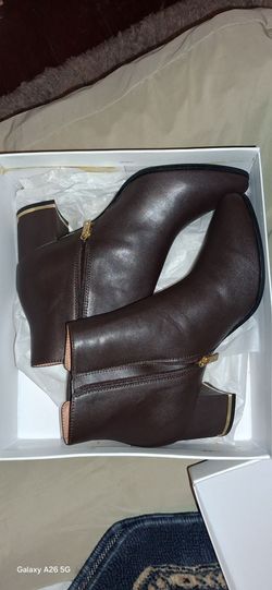 Fioranna Coffee Bean Leather Ankle Boots – Size 8M, New in Box