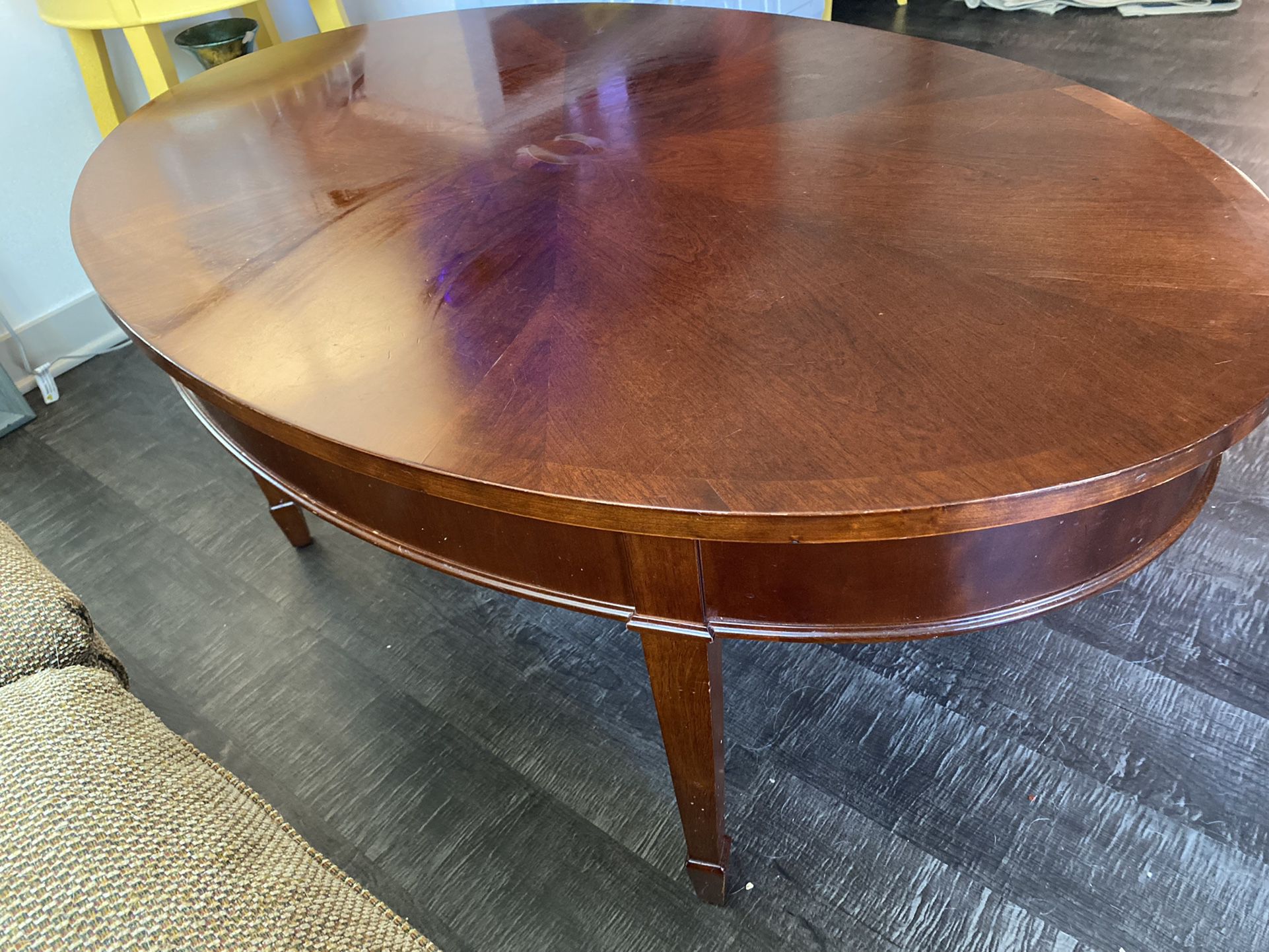 Oval mahogany /Cherry Coffee Table -west Nashville Bellevue Old Hickory Blvd 