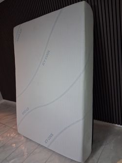 Full Mattress/ memory Foam/ Icy Cool