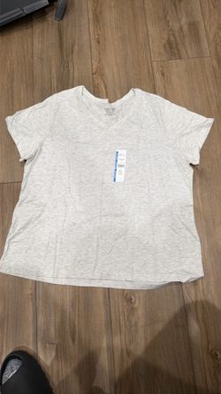 Women's V-Neck Short Sleeve T-Shirt